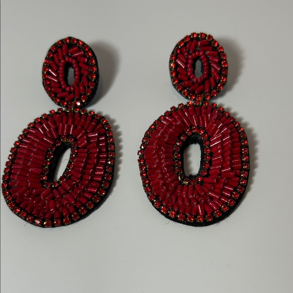 Elegant Red Beaded Earrings - Picture 3 of 11